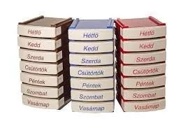 Gyógyszeradagoló heti medi box emeletes (különböző színek)